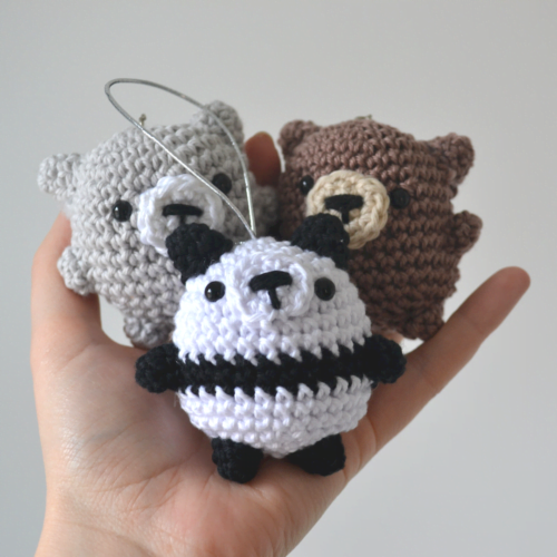 Little Smidge of Happiness Three Chubby Bears Crochet Decorations