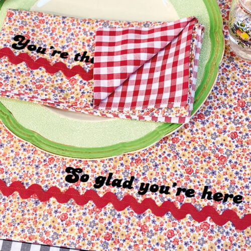 Gingham and Ditsy Xmas napkins in red