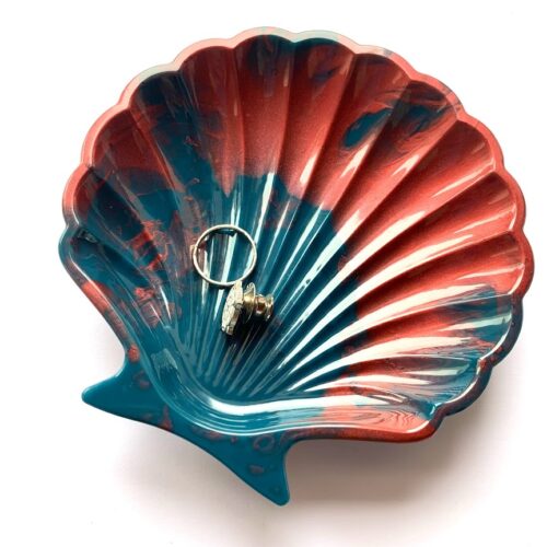 Love Graham Designs Resin shell trinket tray